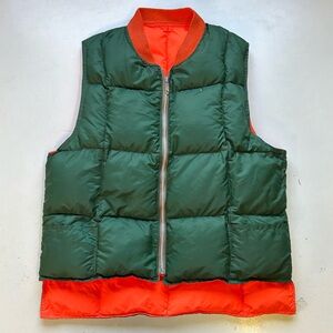 Vintage reversible puffer vest, one flaw tiny pinhole on front, xlnt used cond
